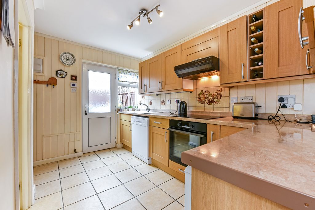 Property photo 2 of 24