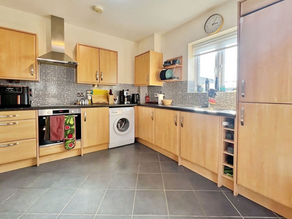 Property photo 3 of 9 Picture No. 11