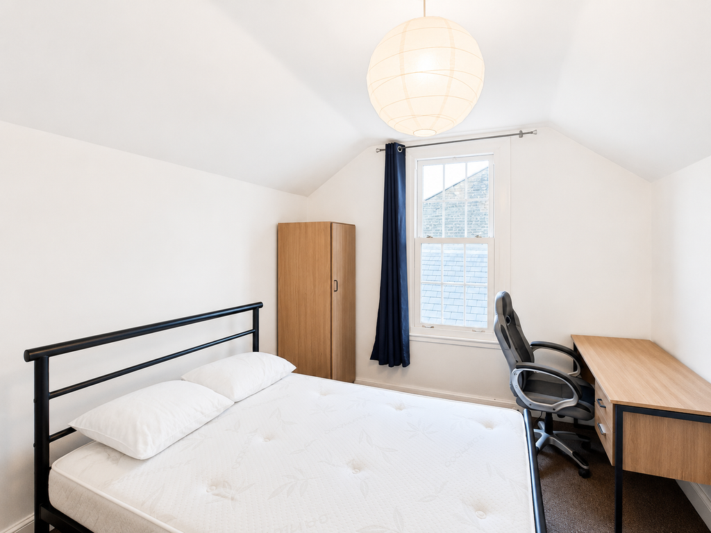 Property photo 1 of 3