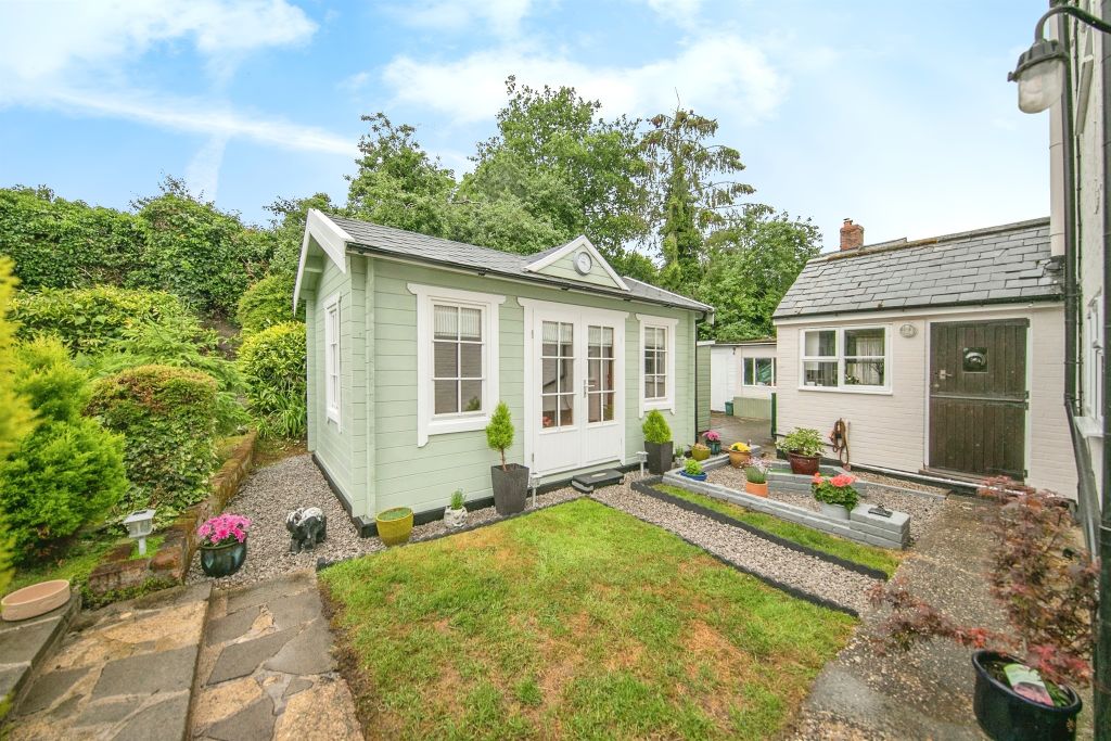 Property photo 3 of 19