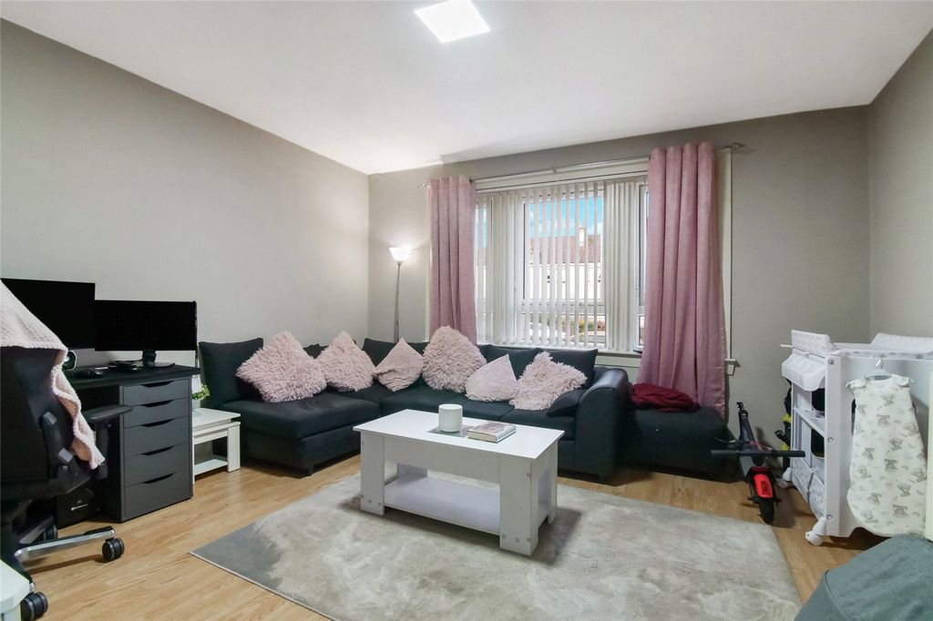 Property photo 3 of 16 Picture No. 07