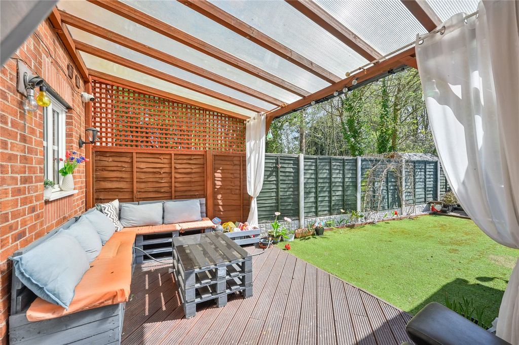 Property photo 3 of 22 Picture No. 02