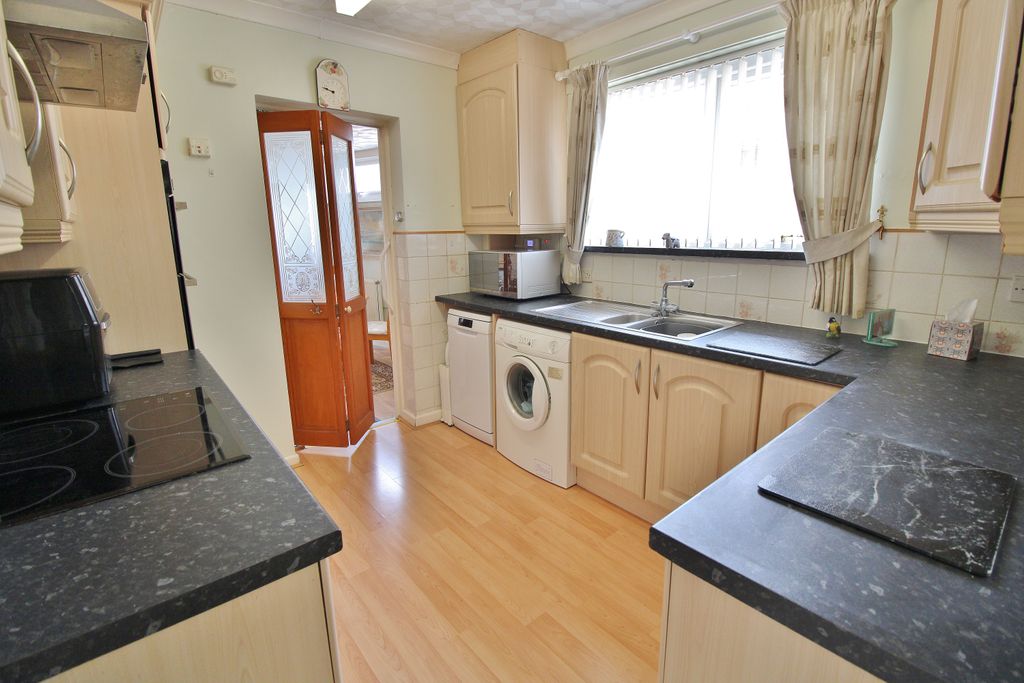 Property photo 2 of 16