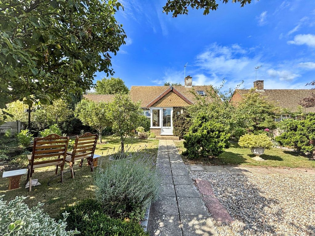 Property photo 1 of 28