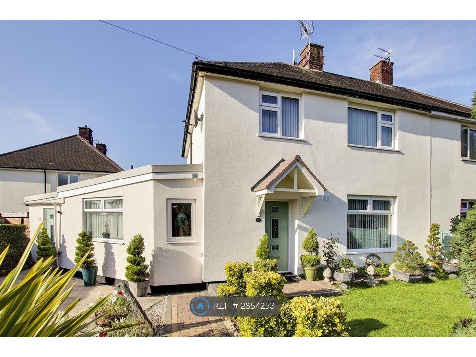 Property photo 2 of 11