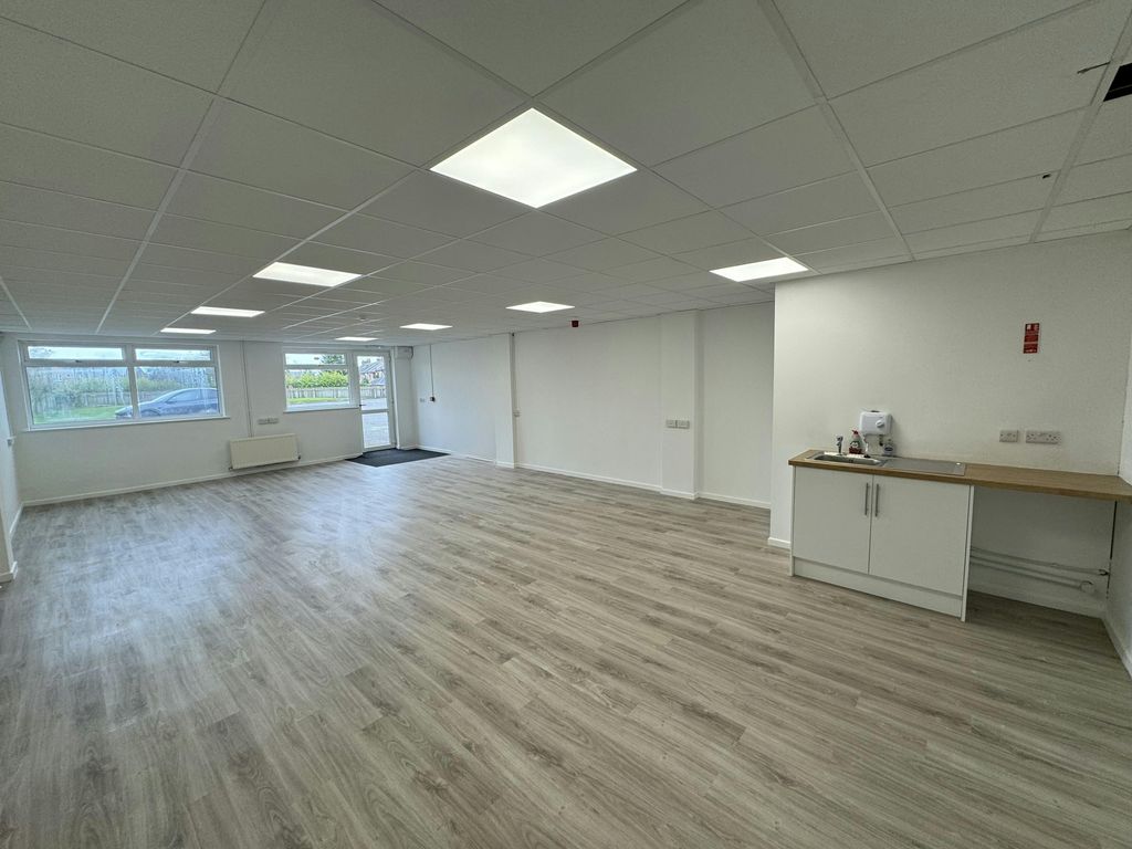 Property photo 2 of 8 Image00024.Jpeg