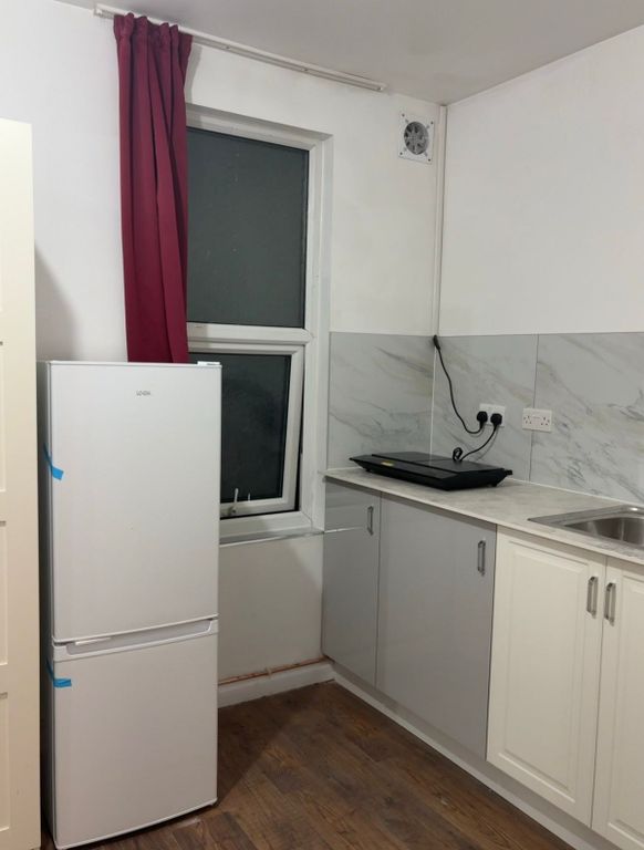 Property photo 2 of 3