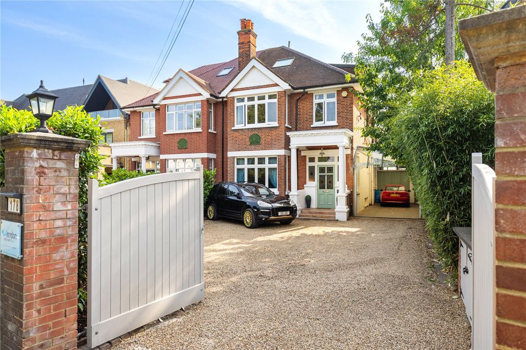 Property photo 1 of 33 Picture No. 01
