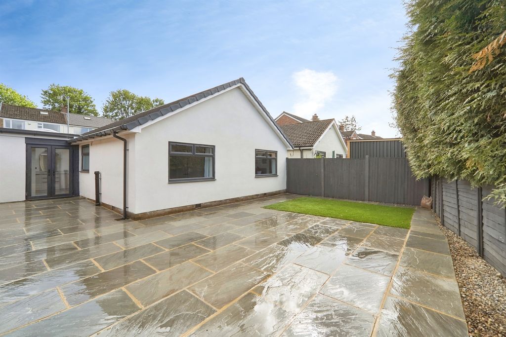 Property photo 2 of 13