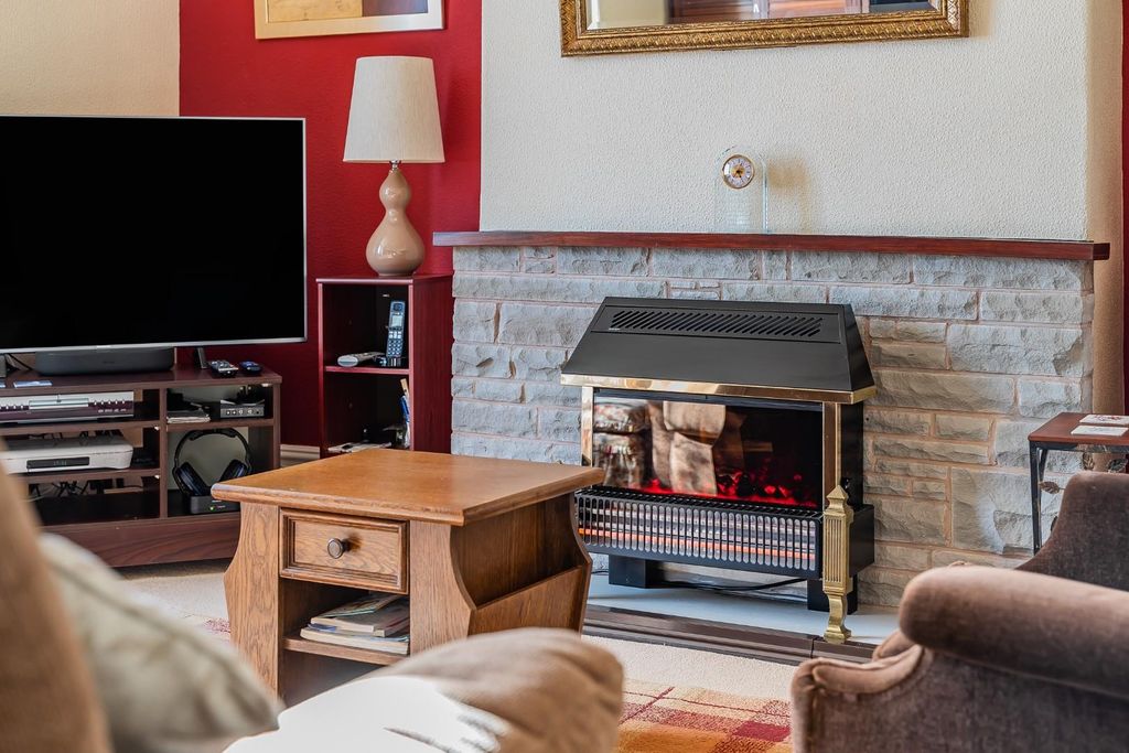 Property photo 3 of 17 1182699 (19).Jpg