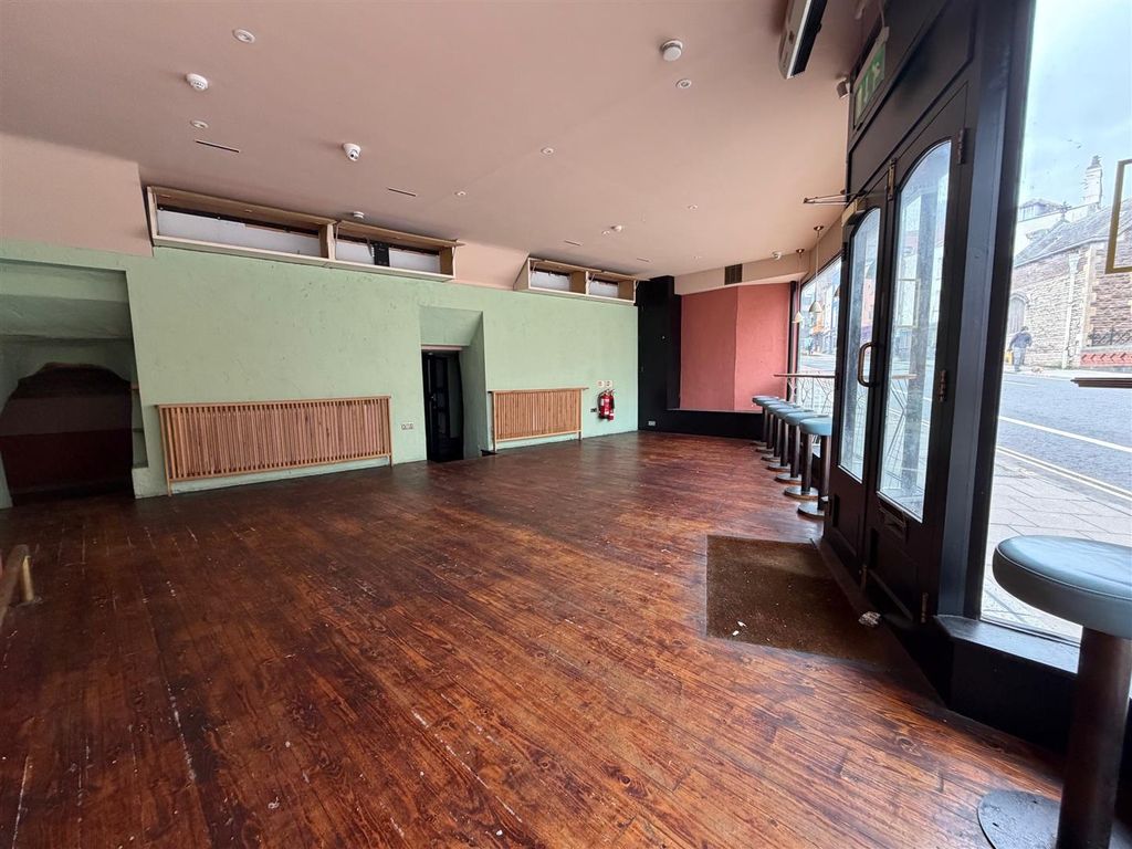 Property photo 3 of 10 1.Jpg