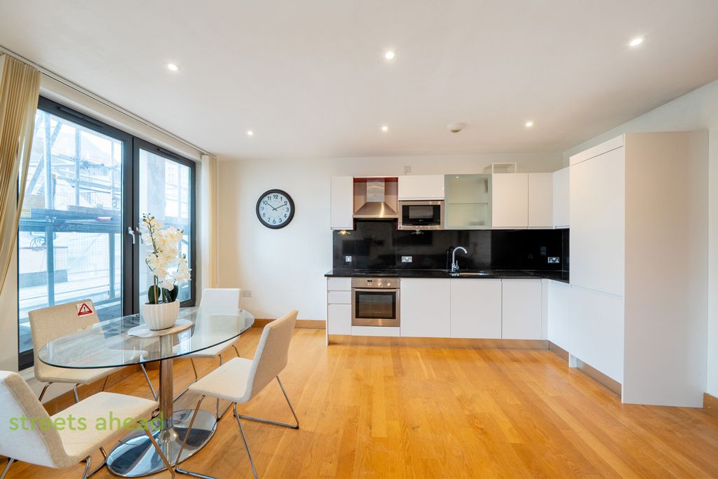 Property photo 2 of 20 6F3Be925-0Af7-4B1...