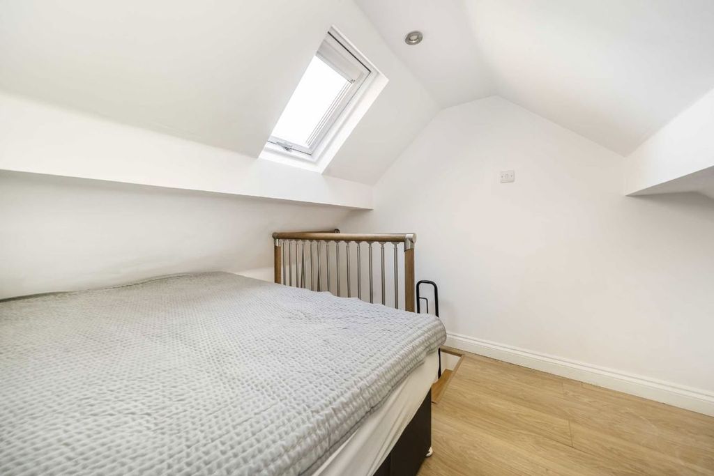 Property photo 2 of 3