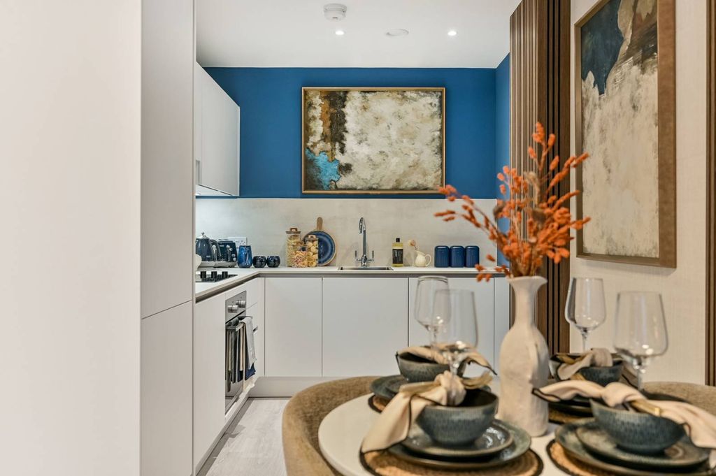 Property photo 3 of 20