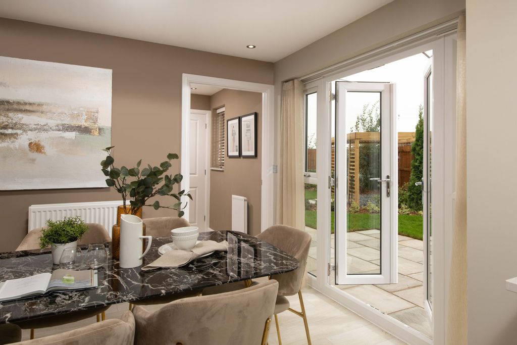 Property photo 3 of 9 Hemsworth Kitchen