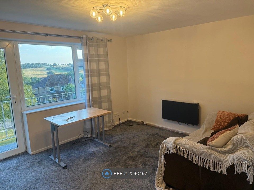 Property photo 3 of 11
