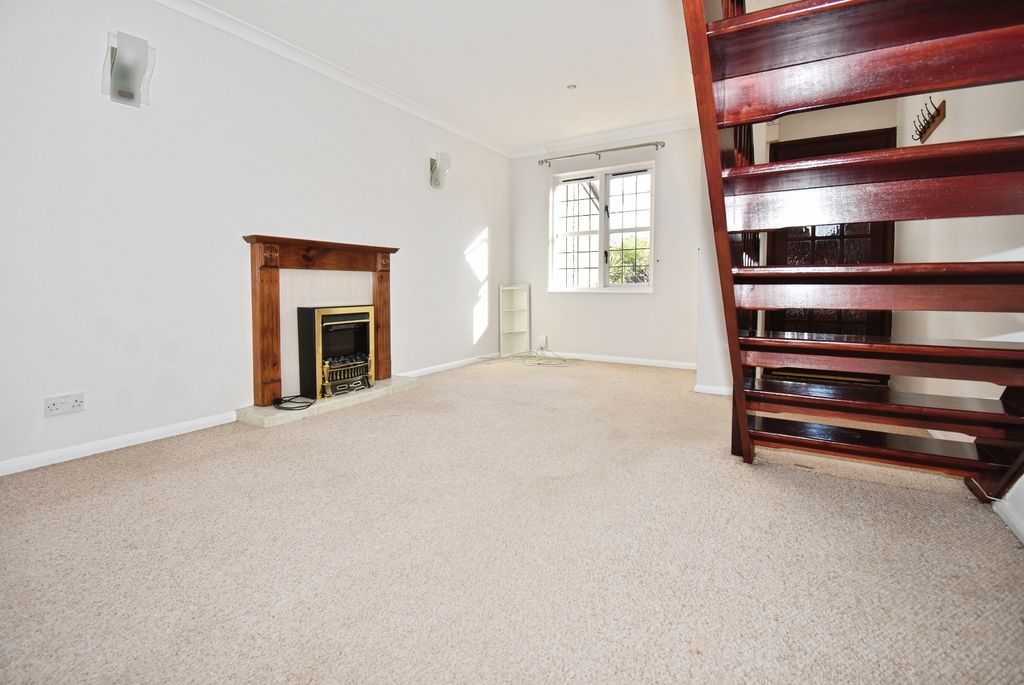 Property photo 2 of 9 Living Room
