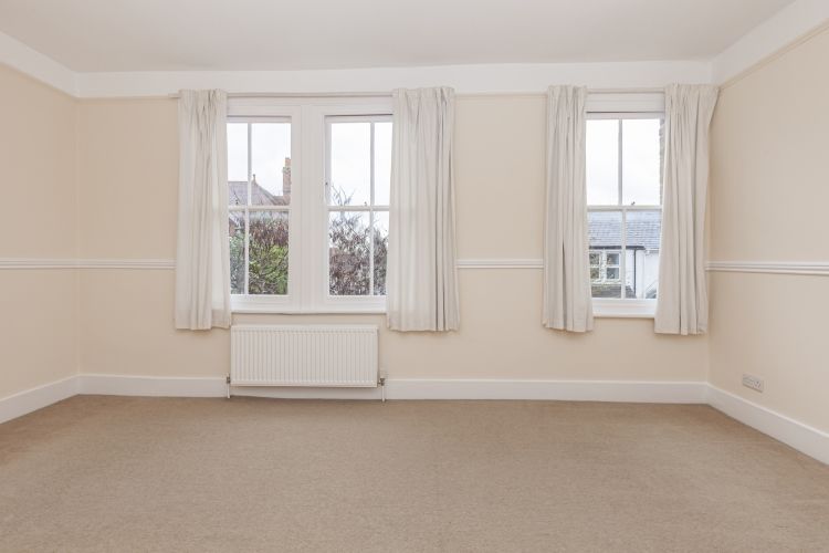 Property photo 3 of 9 310103