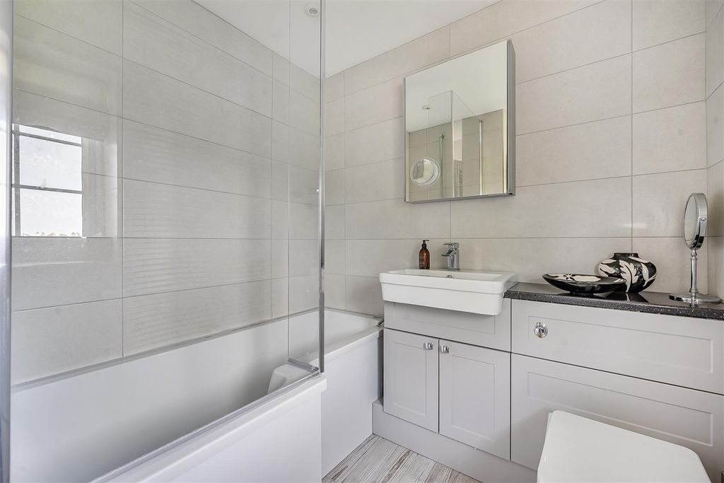 Additional image 11 of 3 bed semi-detached house for saleHoney Lane, Hurley, Maidenhead SL6