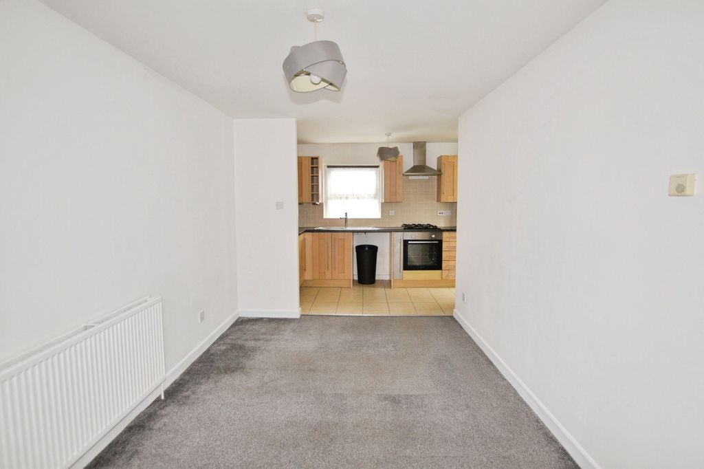 Property photo 3 of 10 Pbox-Img.Jpg