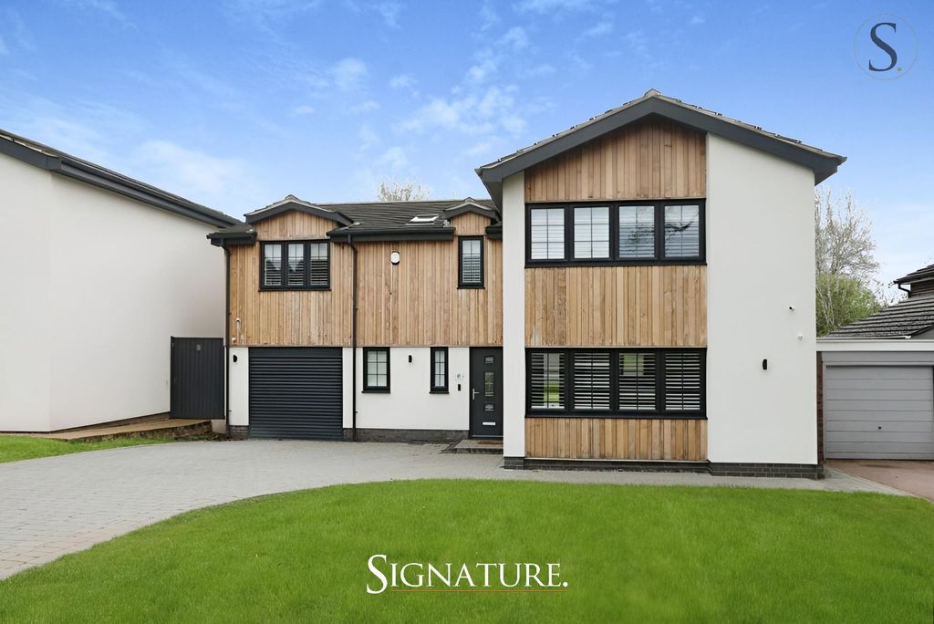 Property photo 1 of 19