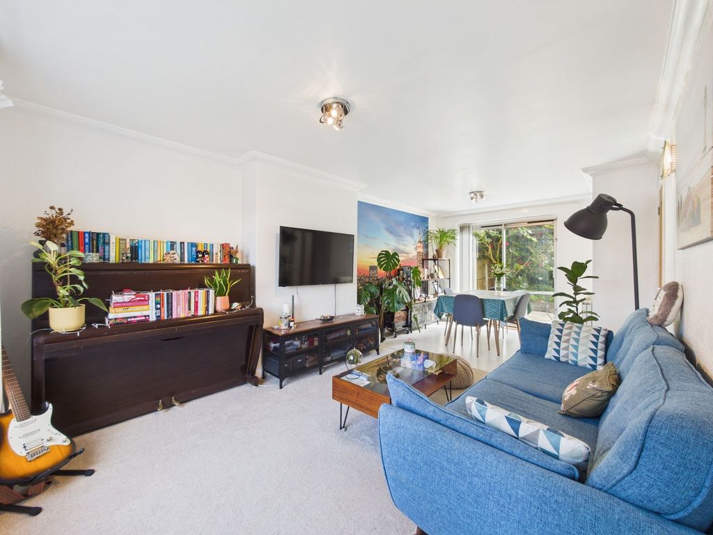 Property photo 3 of 22