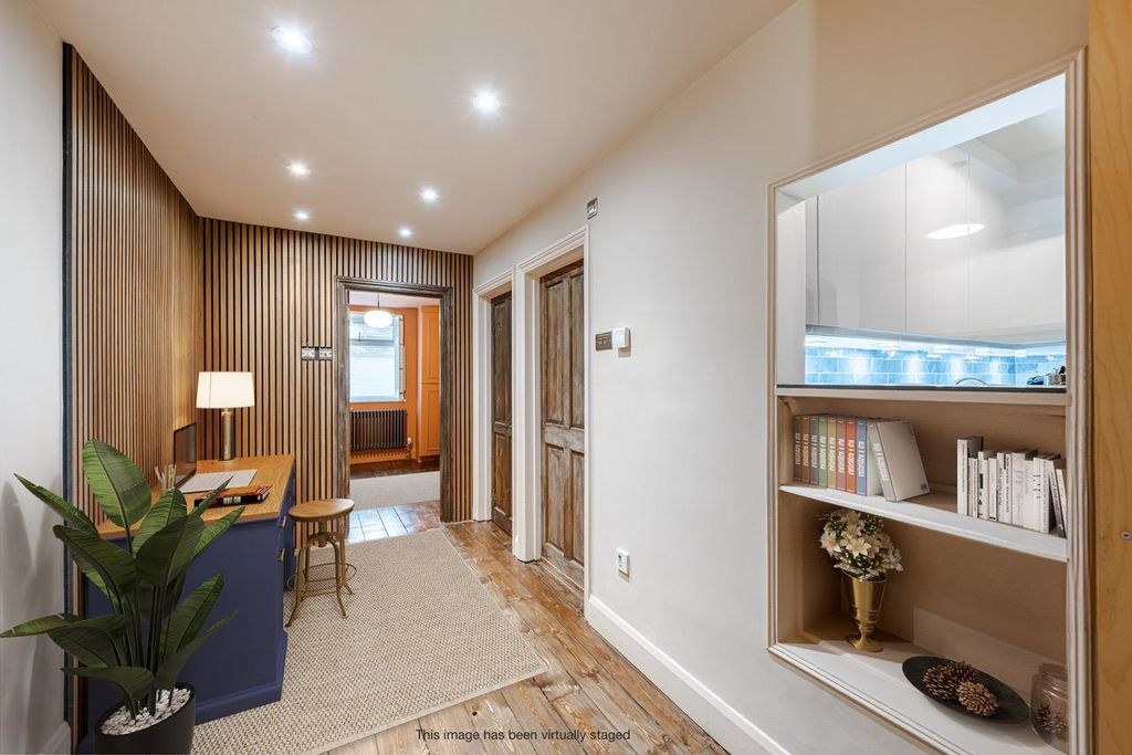 Property photo 2 of 12 Hammersmith Grove 145 Lgf-7 Vs Low Res.Jpeg
