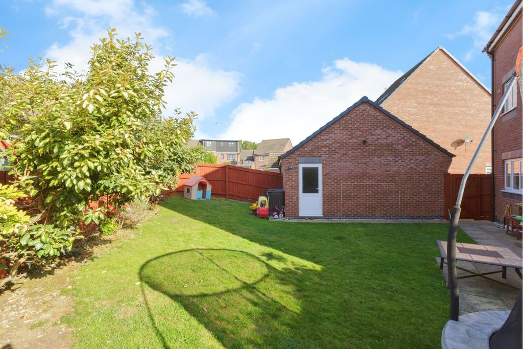 Property photo 3 of 14