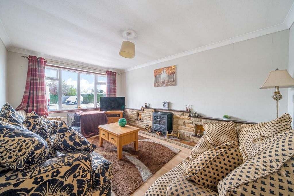 Property photo 3 of 17 Lounge 1.Jpg