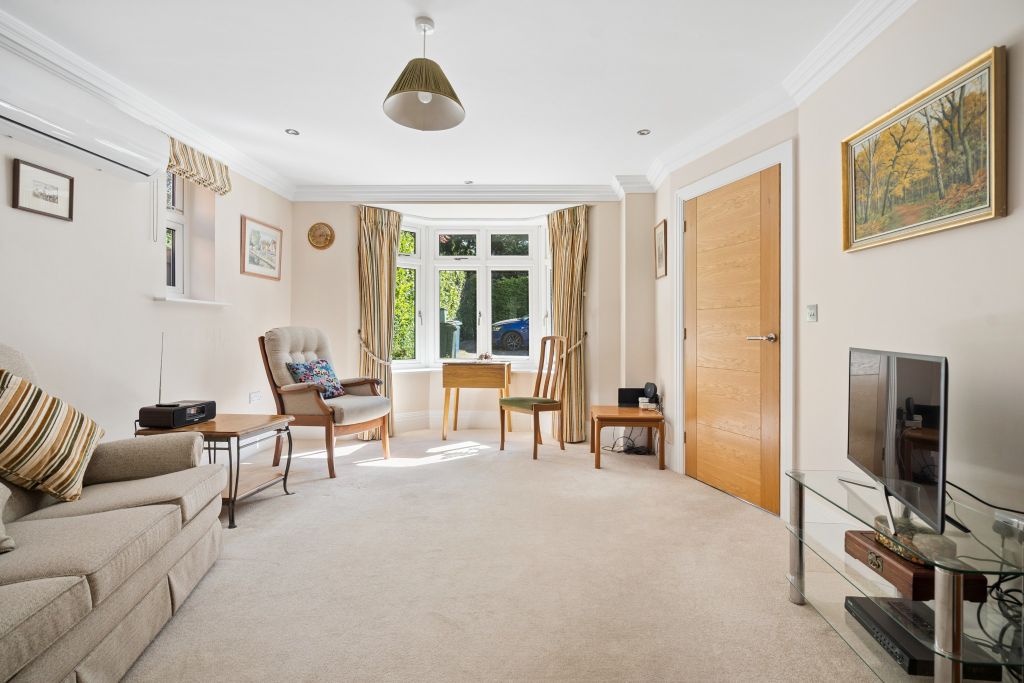 Property photo 3 of 10