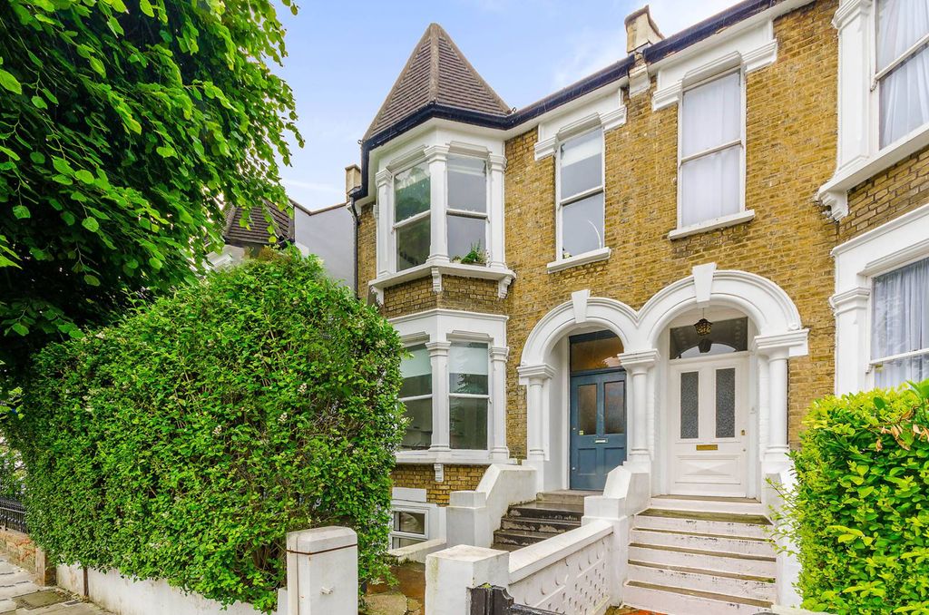 Property photo 1 of 7