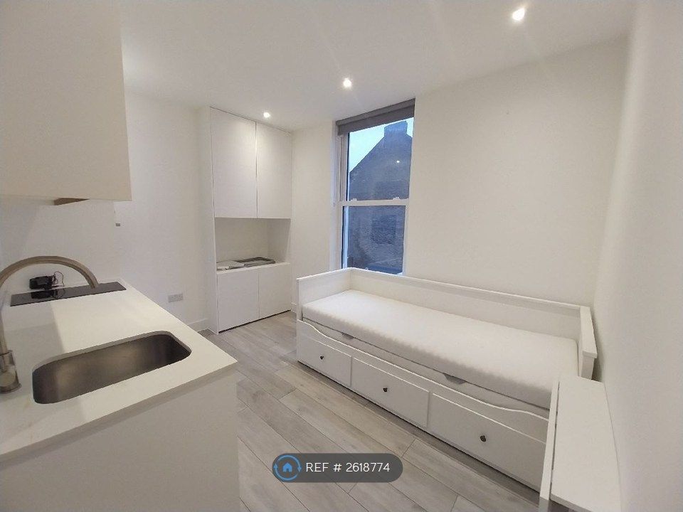 Property photo 3 of 4