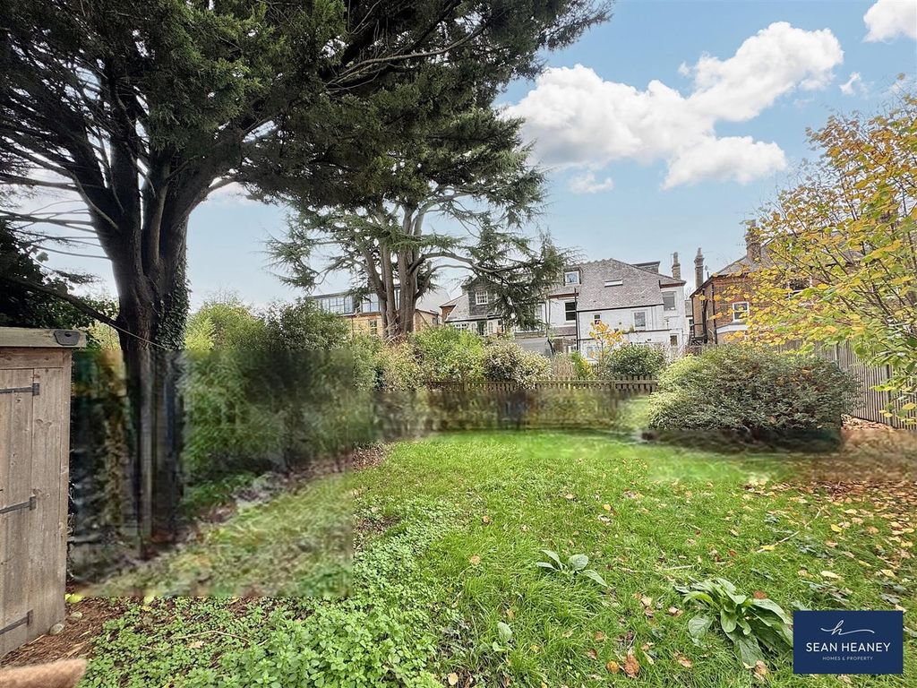 Property photo 2 of 18