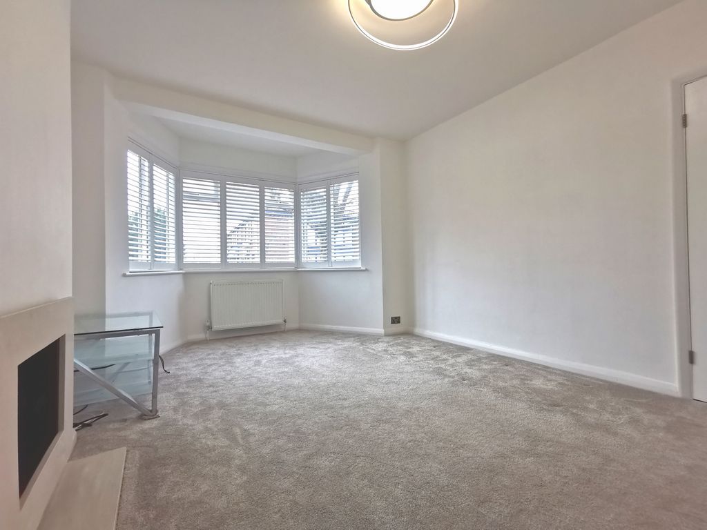 Property photo 3 of 12 Living Room
