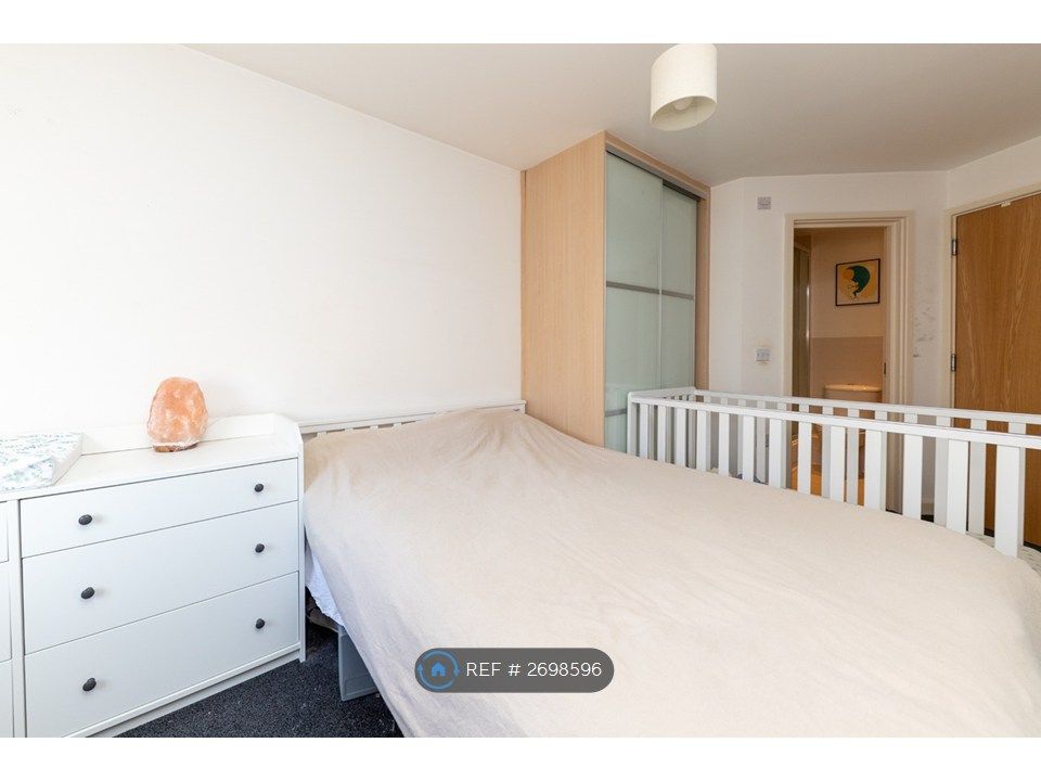 Property photo 3 of 11