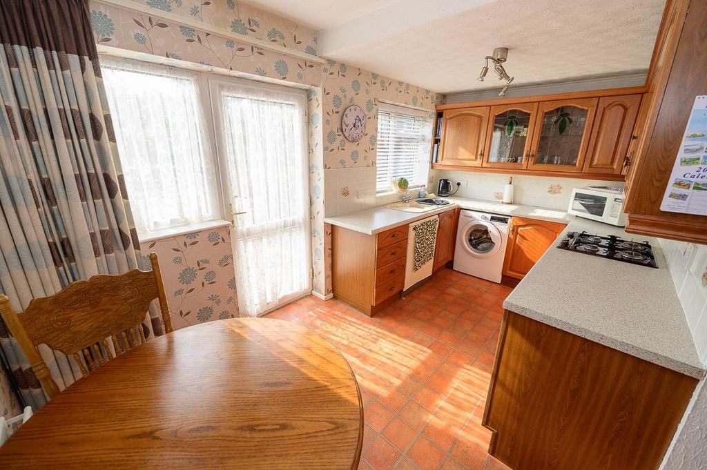 Property photo 3 of 24 Kitchen-Diner.Jpg