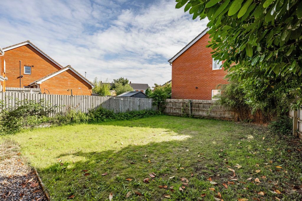 Property photo 2 of 13