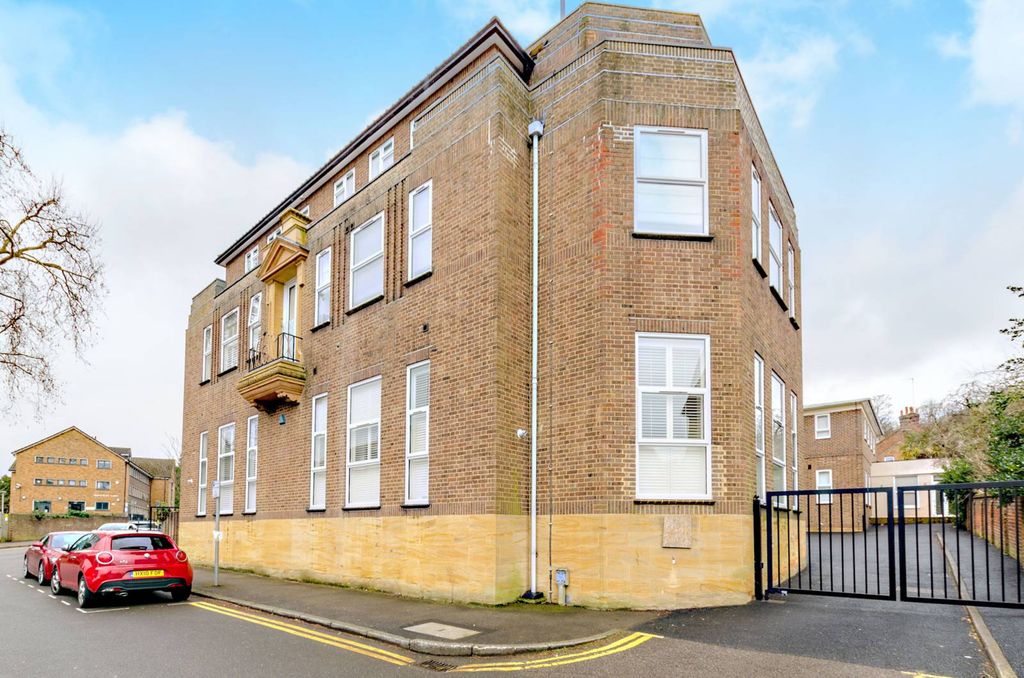 Property photo 2 of 7