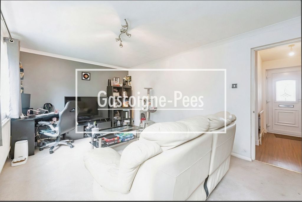 Property photo 3 of 6