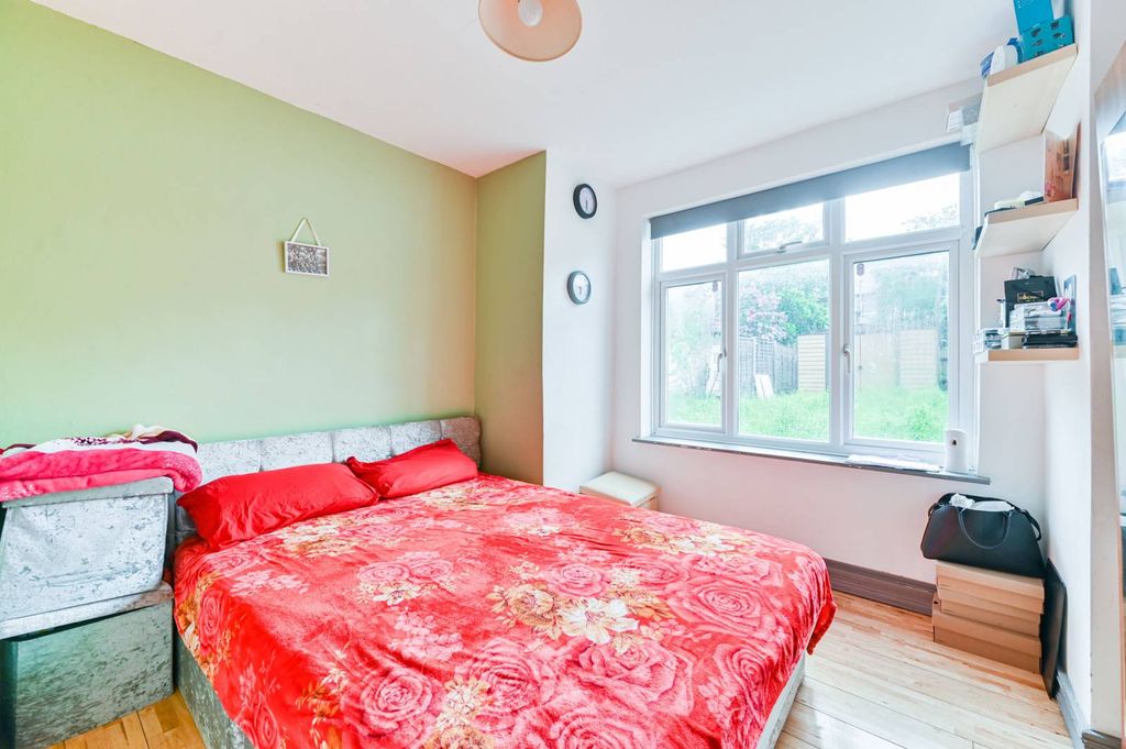 Property photo 2 of 10