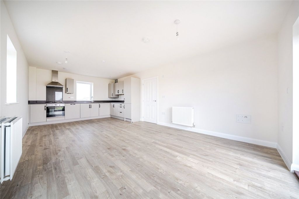 Property photo 2 of 11 Picture No. 03