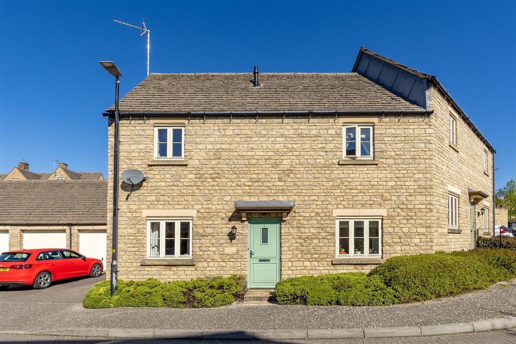 Property photo 1 of 25 903.Jpg