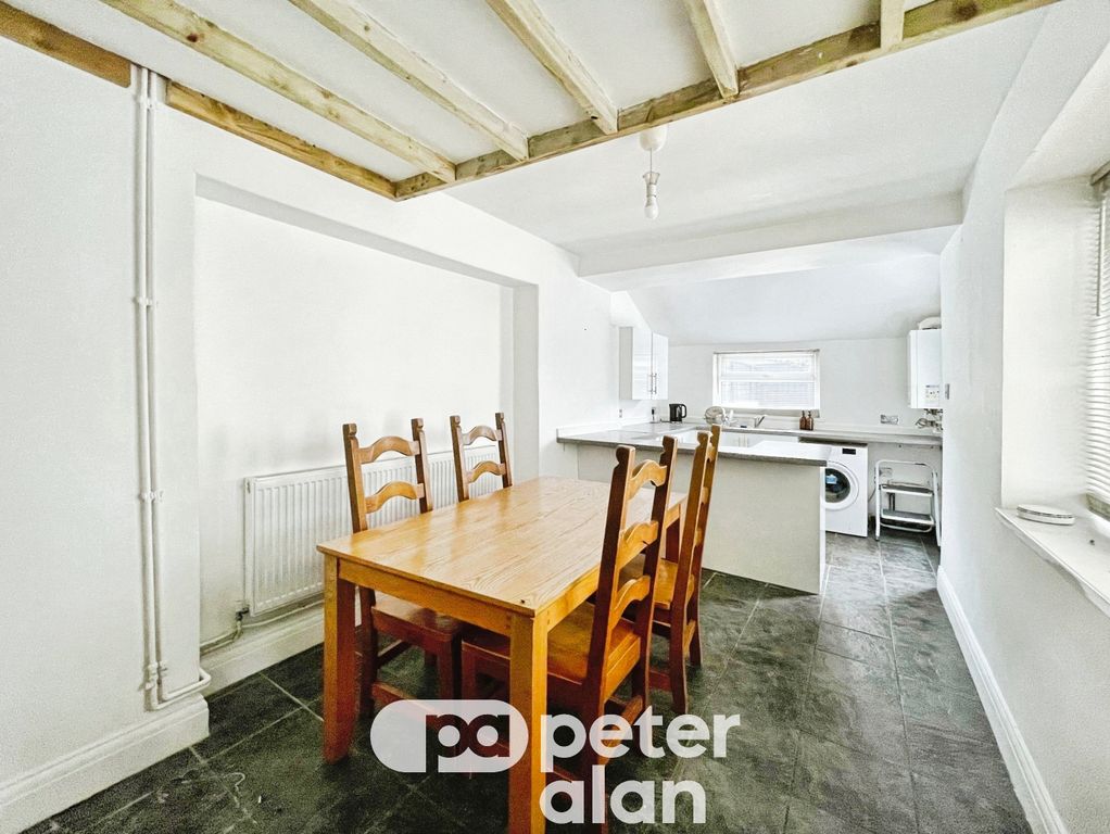 Property photo 2 of 15 Kitchen