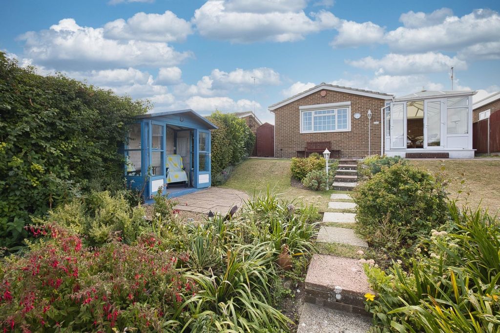 Property photo 2 of 12 Picture 2