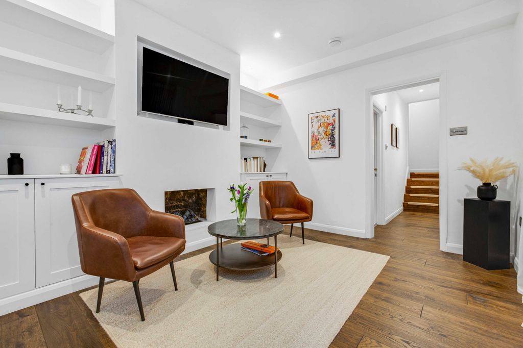 Property photo 1 of 25 Picture No. 19