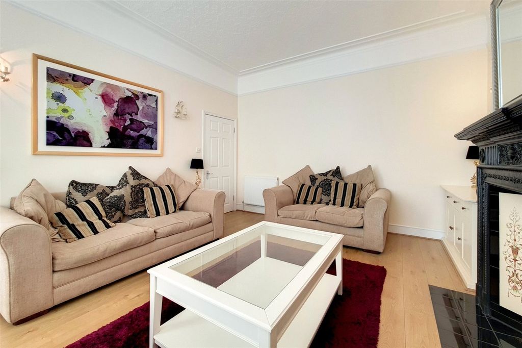 Property photo 2 of 11 Picture No. 10