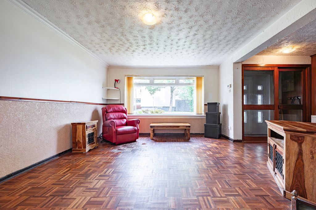 Property photo 3 of 31