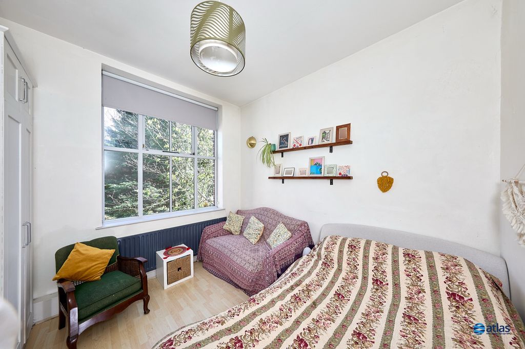 Property photo 2 of 13 Bedroom