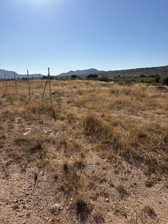 Property photo 2 of 4