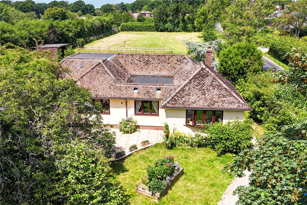 Property photo 1 of 41 Picture No. 22